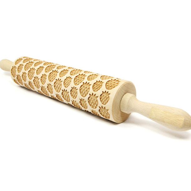 STRAWBERRY DECORATED ROLLING PIN 43 CM