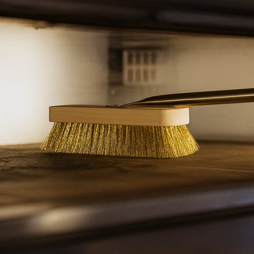 SPAZZOLA DA FORNO IN LEGNO CON FILATO IN OTTONE