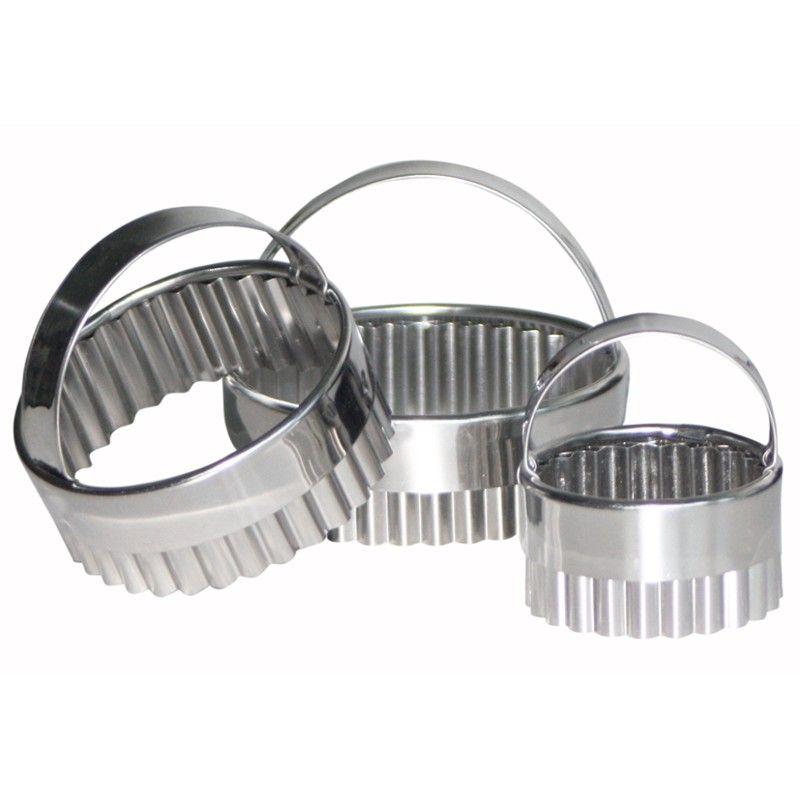TAGLIAPASTA FESTONATO CON MANICO SET PEZZI 3